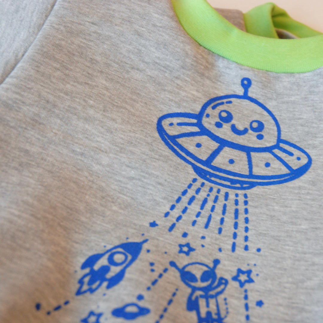 Gavin - ufo sweatshirt - grå