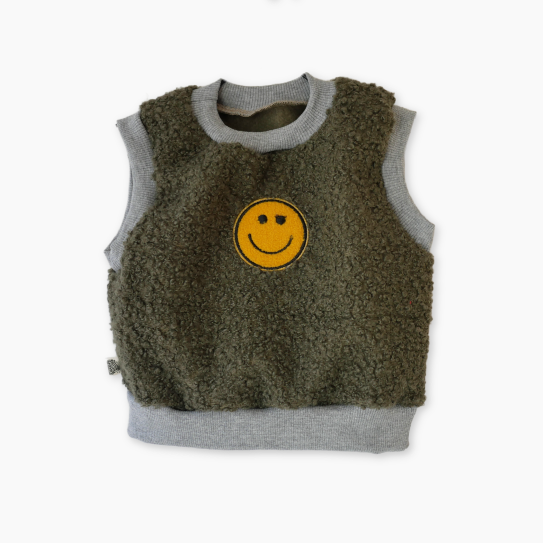 Gavin - vest grøn - smiley