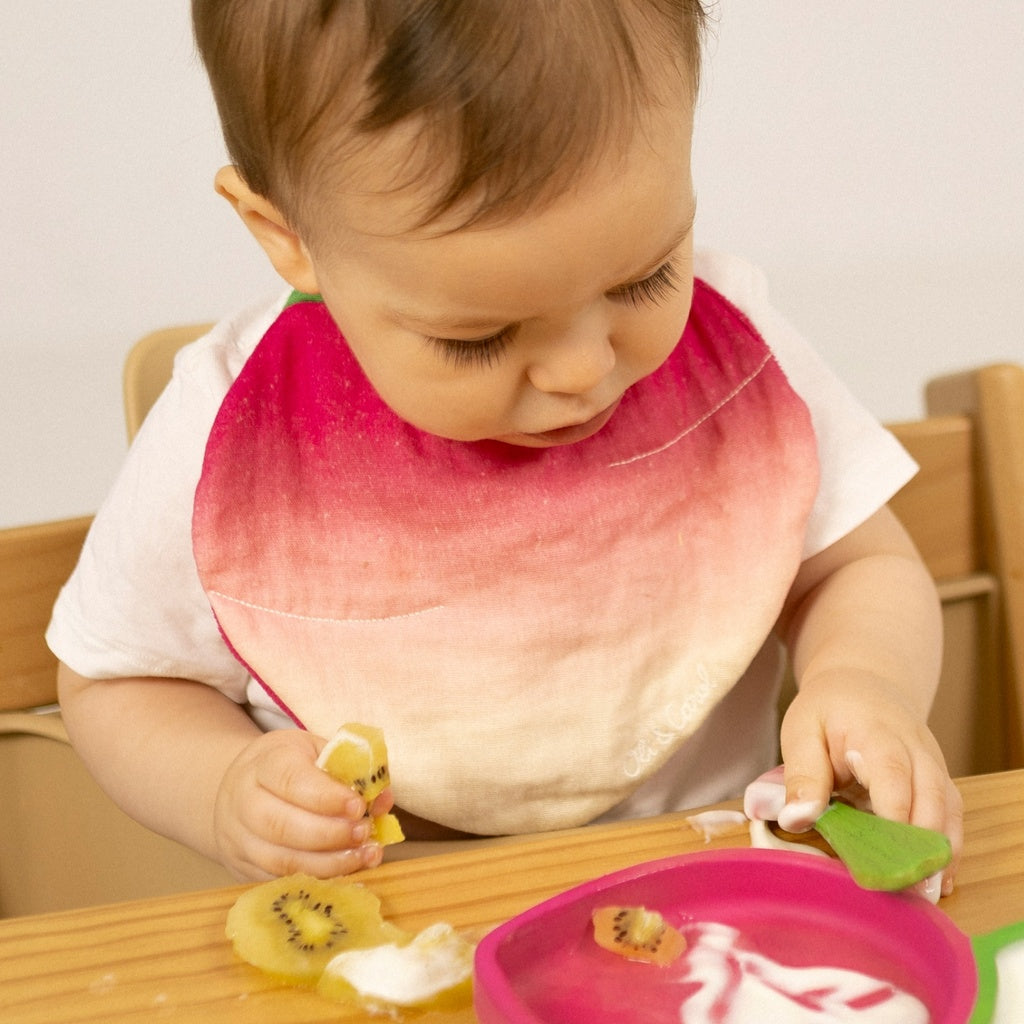 Oli & Carol - hagesmæk - radise