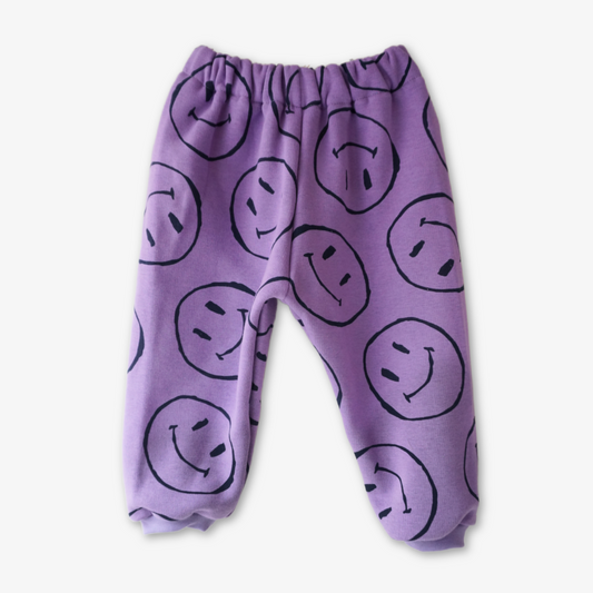 Gavin - sweatpants - lilla smiley